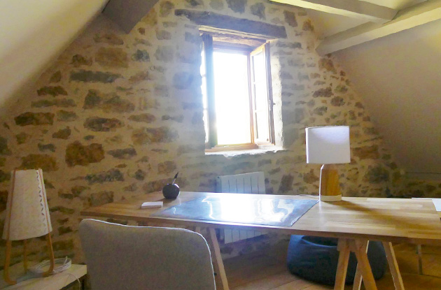 bureau &agrave; l'&eacute;tage