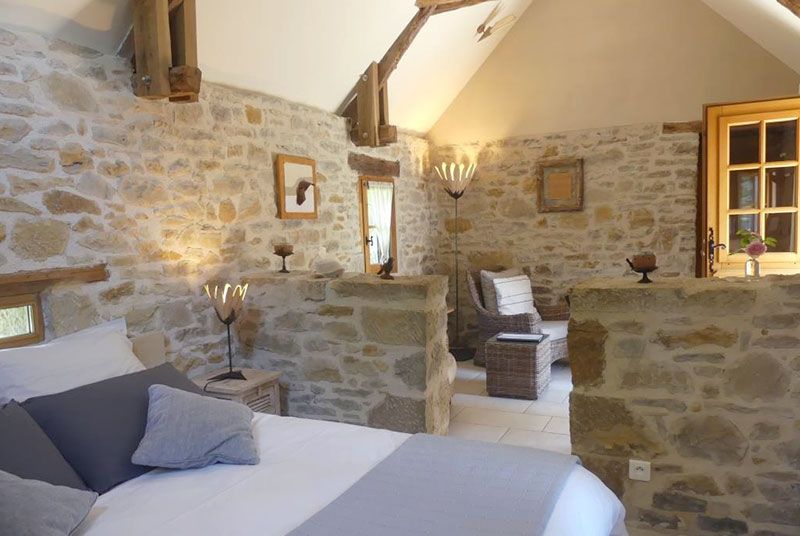 Une superbe chambre d'h&ocirc;te, le charme et l'espace!