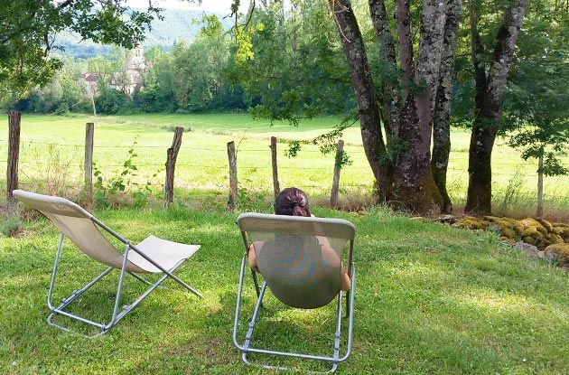 sieste à la campagne